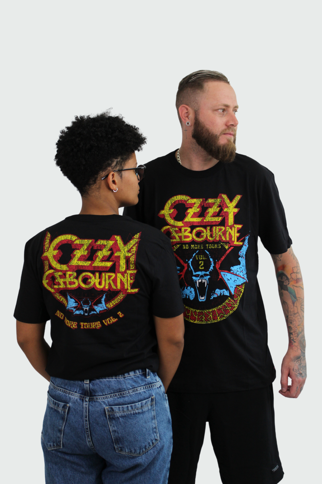 Camiseta Manga Curta Ozzy Osbourne Bat Circle