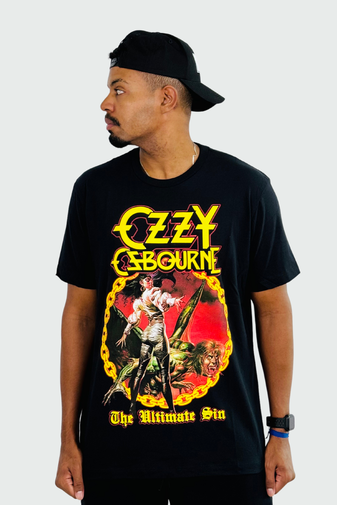 Camiseta Manga Curta Ozzy Osbourne The Ultimate Sin