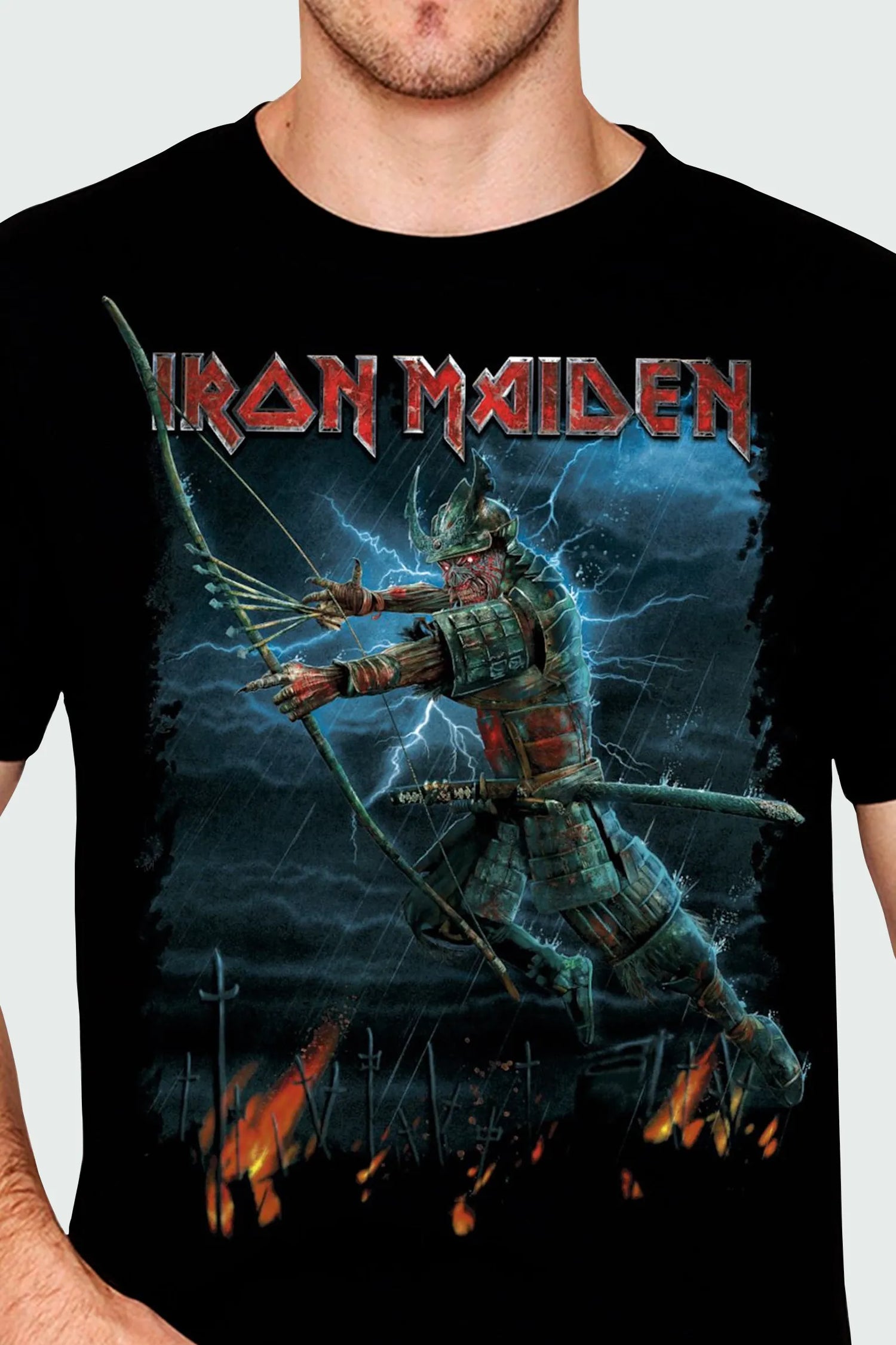 Camiseta Manga Curta Iron Maiden Samurai