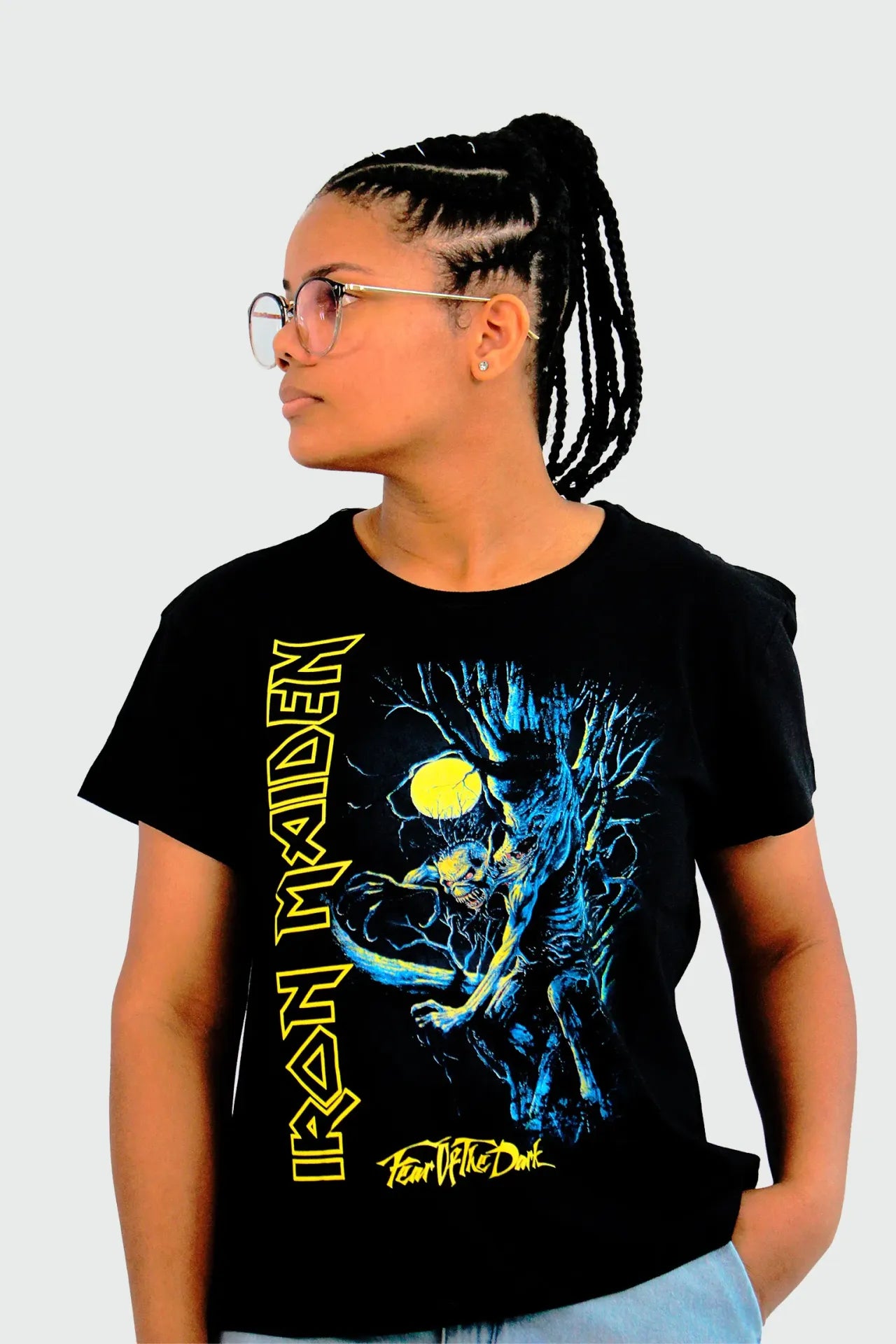 Camiseta Manga Curta Feminina Iron Maiden Fear Of The Dark